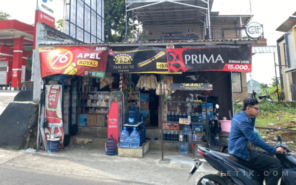 Foto Warung Madura di Malang. (Foto: ketik.com)