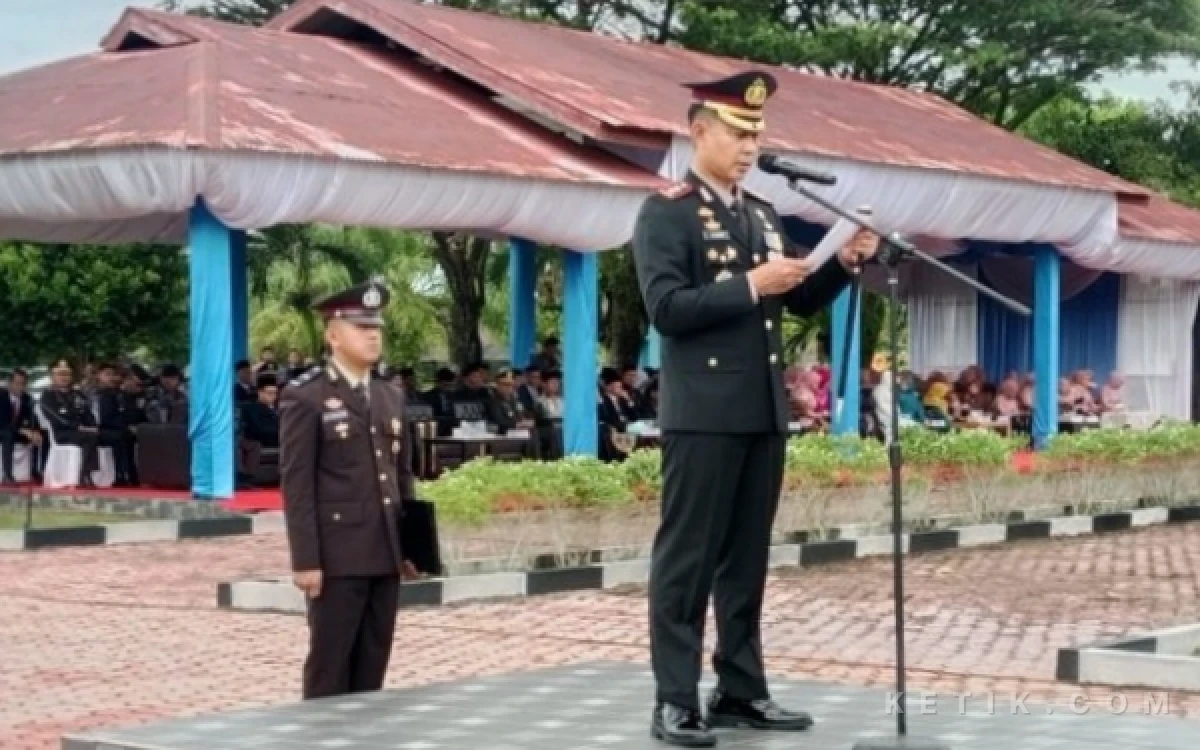 Thumbnail Berita - Kapolres Aceh Singkil Tegaskan Komitmen Tingkatkan Pelayanan Publik pada Hari Bhayangkara ke-80