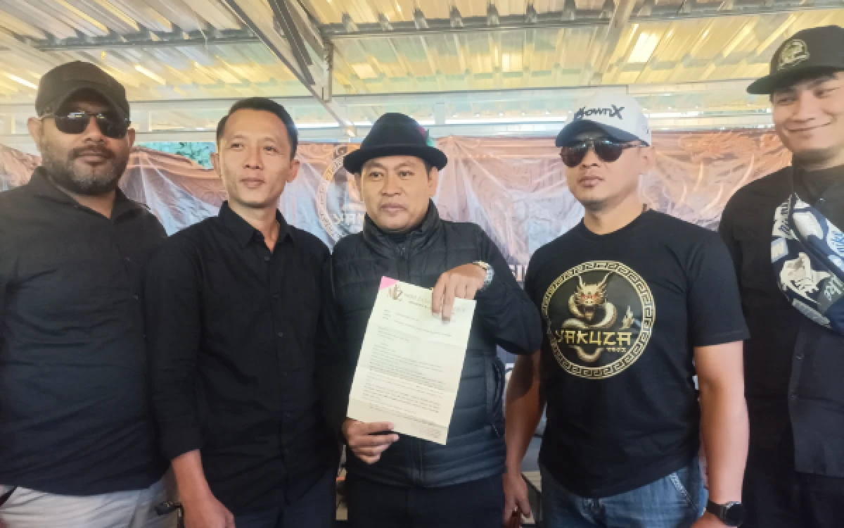 Thumbnail Berita - Buntut Konten Pornografi Lagu Gapapa, Yakuza Maneges Minta Polisi Cekal Icha Cellow dan Mala Agatha Manggung di Jawa Timur