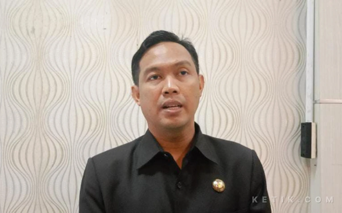 Thumbnail Berita - Hakim Tolak Praperadilan yang Diajukan Bupati Cilacap Nonaktif Syamsul Auliya Rachman