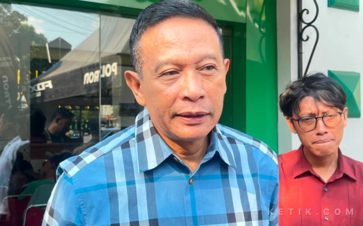Thumbnail Berita - Orang Tua Siswa SMPN 18 Malang Laporkan Eks Kepsek ke Polisi, Wali Kota Fokus Trauma Healing