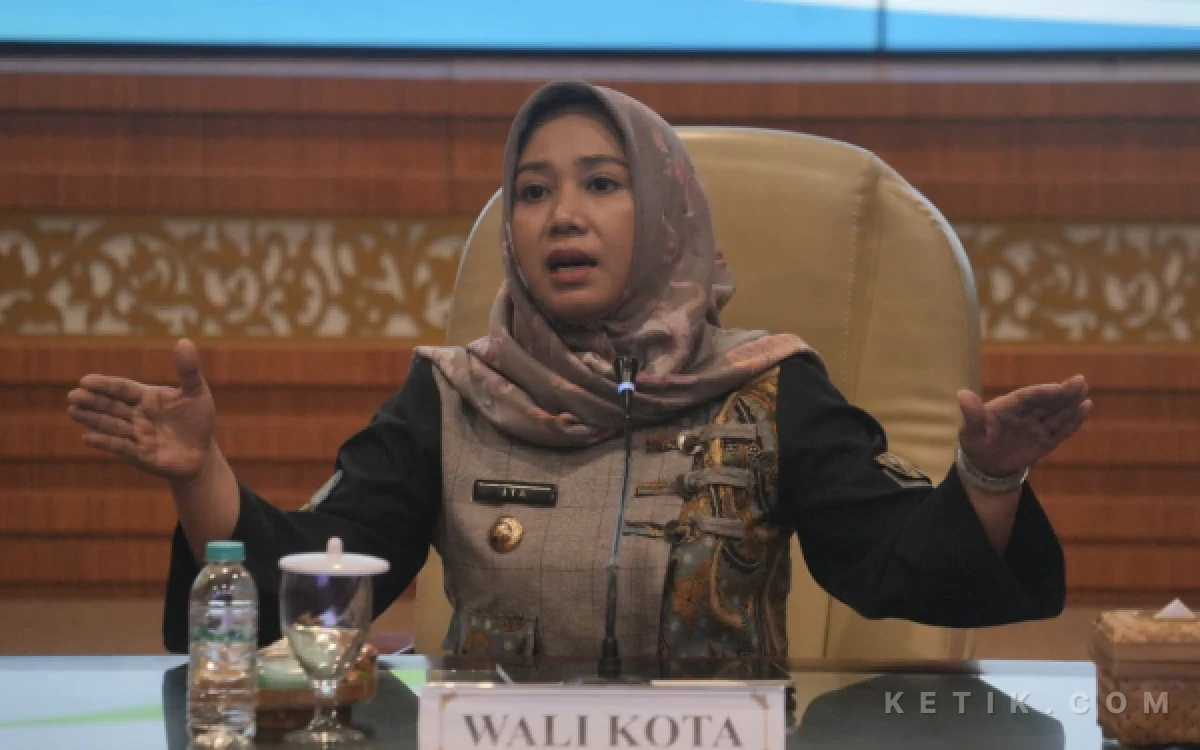 Thumbnail Berita - Ning Ita Minta Sektor HOREKA Berkontribusi Lebih Besar terhadap PAD Mojokerto