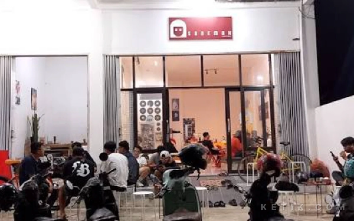 Thumbnail Berita - Ngopi Serasa di Rumah Sendiri, Yuk Coba Kafe Sanemah