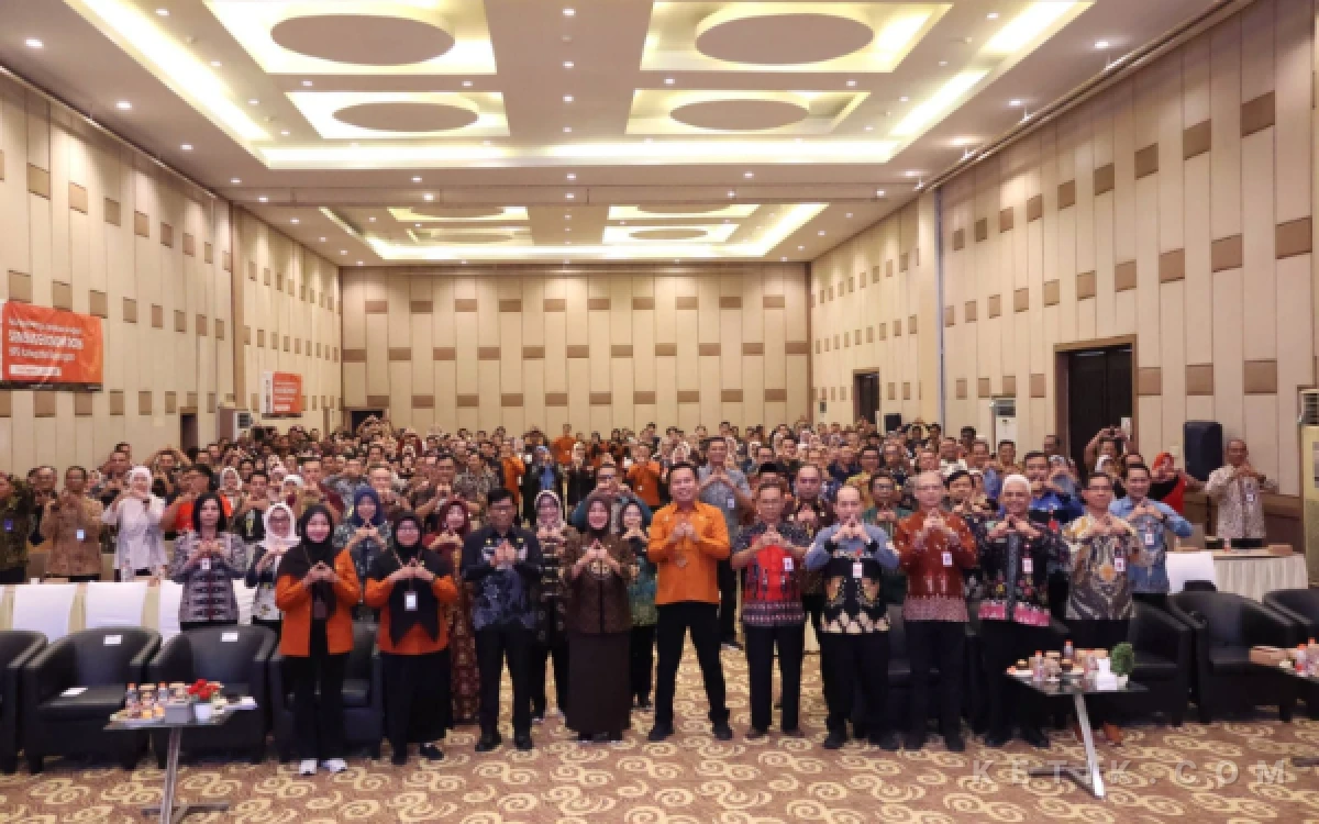 Thumbnail Berita - Wabup Bojonegoro Dorong Petugas Sensus Ekonomi 2026 Jaga Akurasi Data Responden