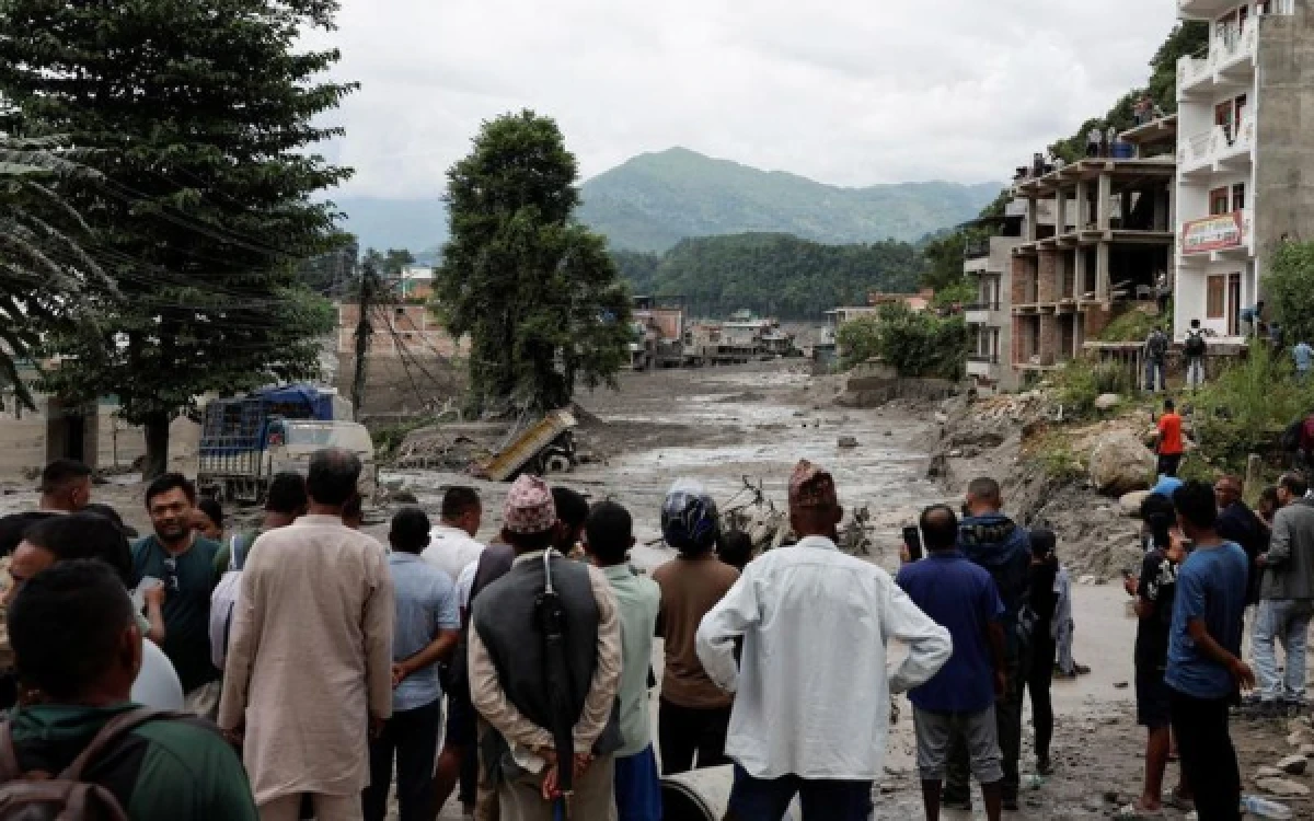 Thumbnail Berita - Banjir Bandang Nepal-Cina Tewaskan 270 Orang, Lebih 1.300 Masih Hilang