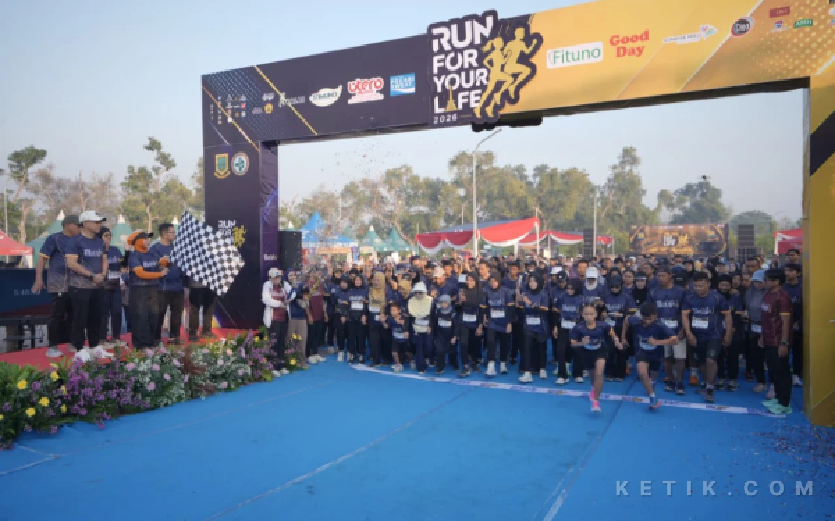 Thumbnail Berita - Ning Ita Ajak Masyarakat Hidup Sehat Lewat Run for Your Life