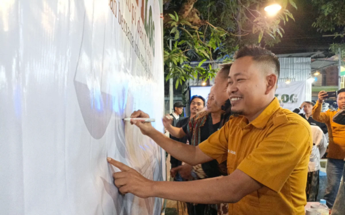 Thumbnail Berita - Laju Industri Kian Pesat, Sejumlah Elemen di Gresik Sepakat Jaga Lingkungan dan Hak Warga