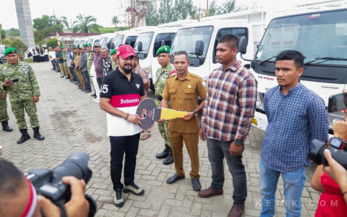 Thumbnail Berita - Serahkan 20 Unit Pikap Kopdes Merah Putih, Ini Pesan Bupati Aceh Timur