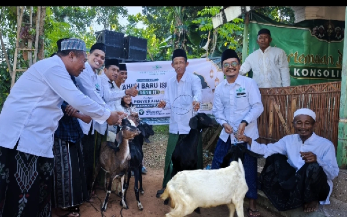 Thumbnail Berita - PRNU Lenteng Barat Sumenep Luncurkan Bantuan Produktif Kambing, Warga NU Bisa Beternak Gratis Secara Bergilir