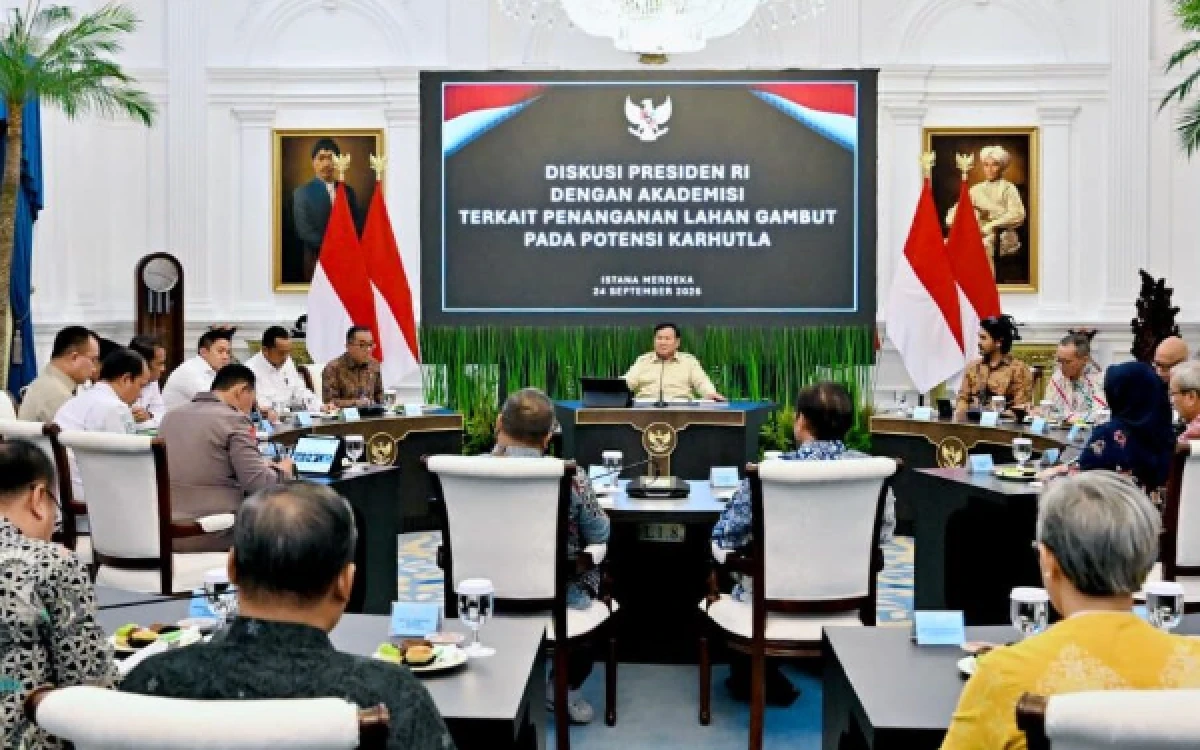Thumbnail Berita - Presiden Prabowo Dorong Solusi Ilmiah, Mitigasi Karhutla Gambut Dimulai Sebelum Api Muncul