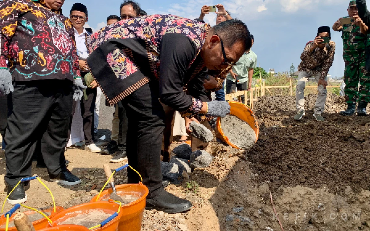 Thumbnail Berita - IKA PMII Kota Malang Bangun Masjid di Kota Batu, Wali Kota Cak Nur: Manfaatnya Sangat Besar