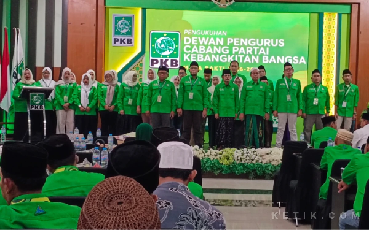 Thumbnail Berita - Gelar Mukercab dan Pengukuhan Pengurus, PKB Situbondo Tegaskan Komitmen Pertahankan Kejayaan Politik