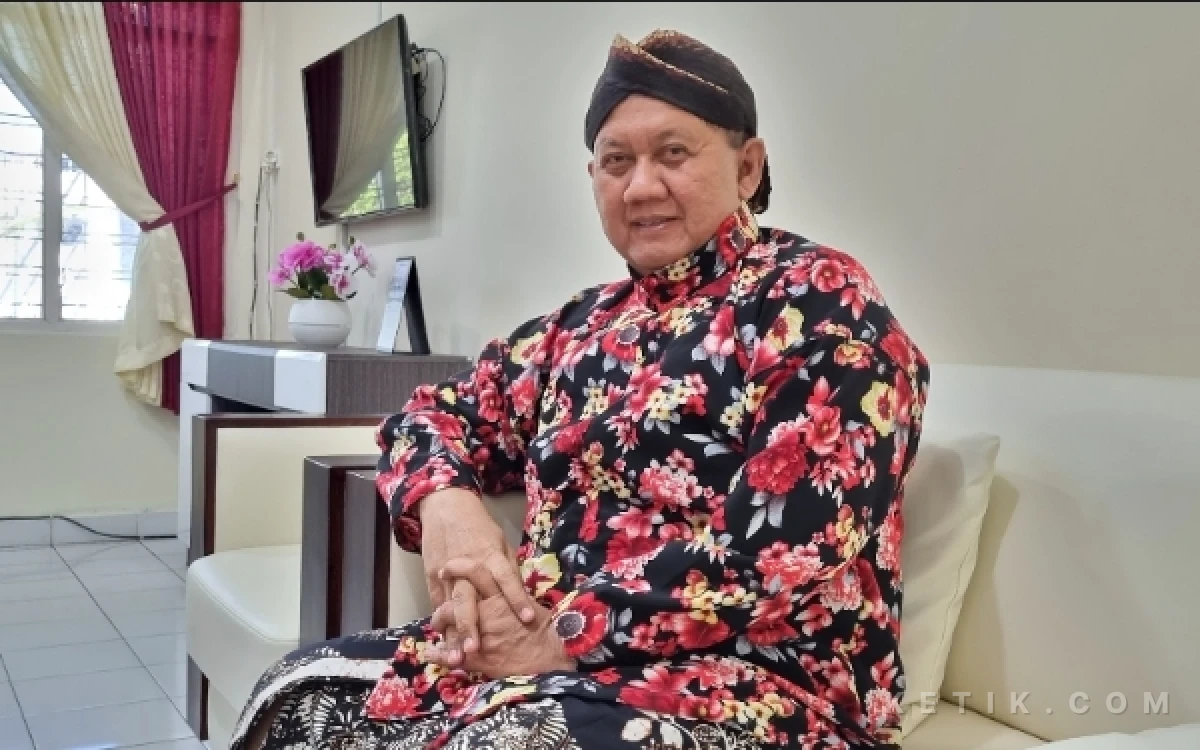 Thumbnail Berita - Jejak Kepemimpinan Kadis Kesehatan Sleman dr Cahya Purnama, Menyatukan Generasi, Melayani Sepenuh Hati