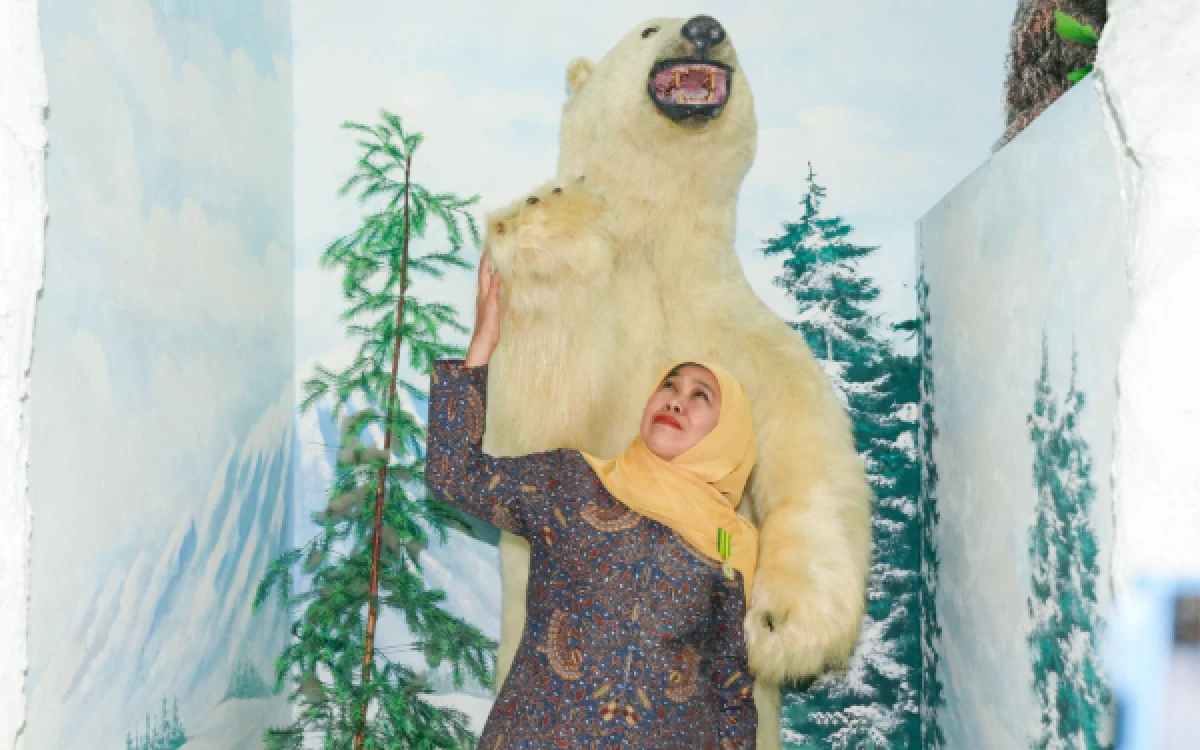 Thumbnail Berita - Kembangkan Museum Mpu Tantular, Gubernur Khofifah Buka Peluang Kolaborasi dengan Rahmat Wildlife Museum