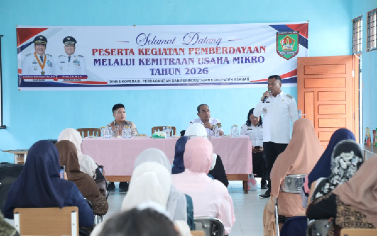 Thumbnail Berita - Wabup Rianto Gaspol Bantu UMKM Asahan Perluas Pasar, Alfamart dan Indomaret Jadi Sasaran
