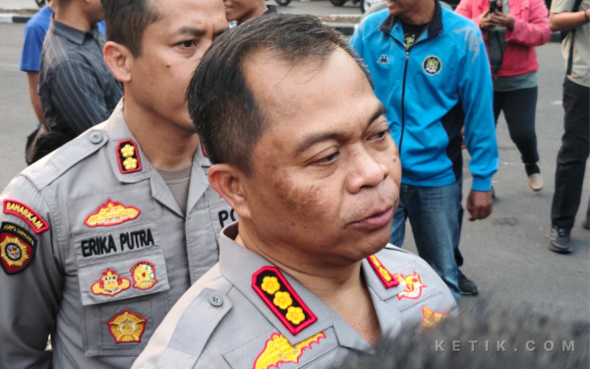 Thumbnail Berita - Polrestabes Surabaya Berlakukan Tilang Manual, Kombes Lutfhie Ungkap Alasannya