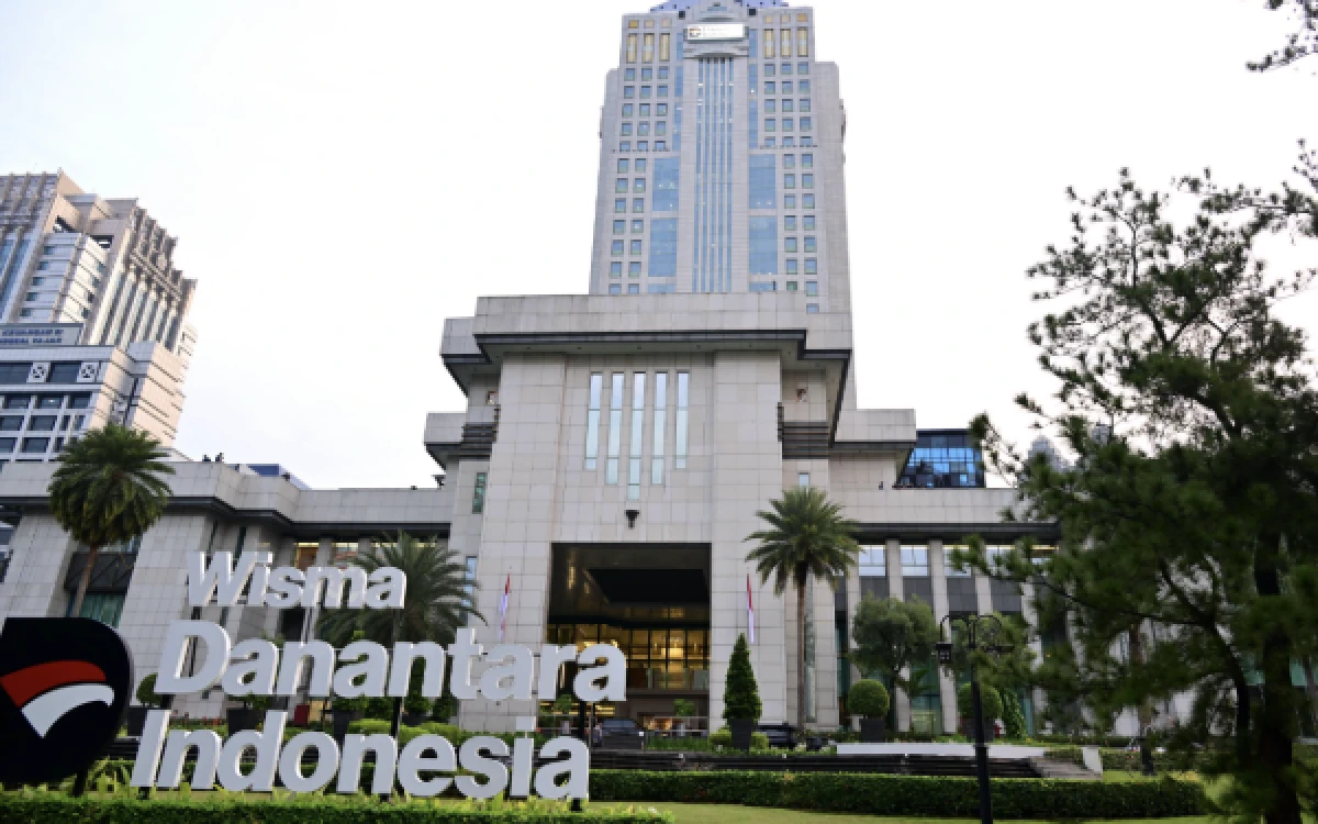 Thumbnail Berita - Pemerintah Bentuk PT Danantara Sumber Daya Indonesia Jadi Eksportir Tunggal Sawit dan Batu Bara