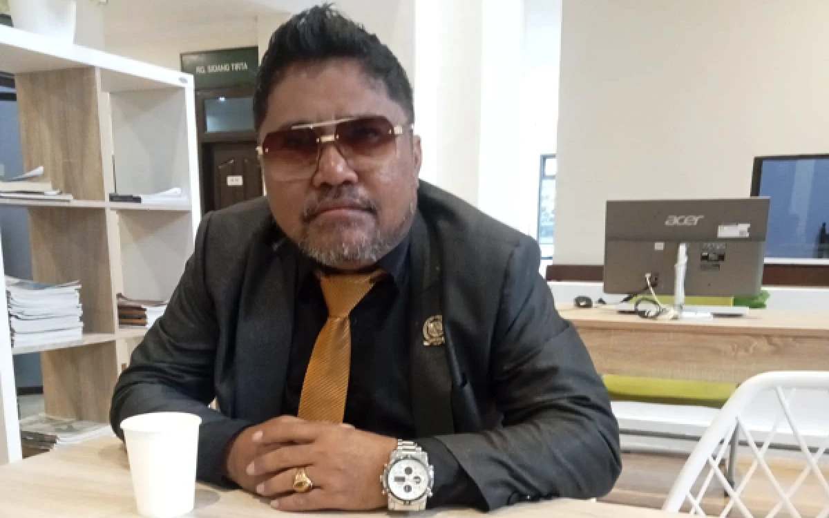 Thumbnail Berita - Advokat Janis Desak Kejati Sulut Usut Dugaan Proyek Rumpon Fantastis  Senilai Rp1,8 Miliar di Bitung
