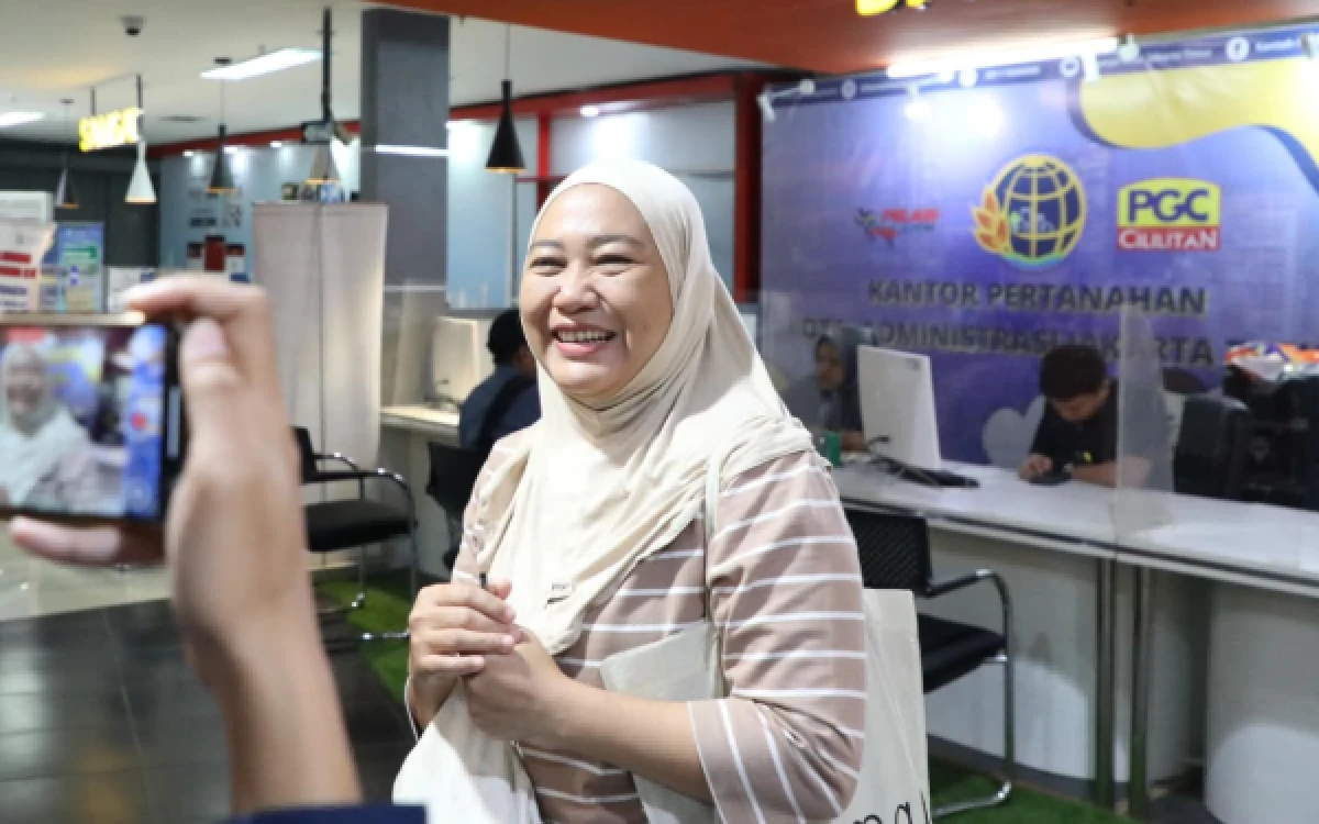 Thumbnail Berita - Awalnya Ragu, Ini Cerita Warga Jakarta yang Akhirnya Urus Sertipikat Tanah Tanpa Calo