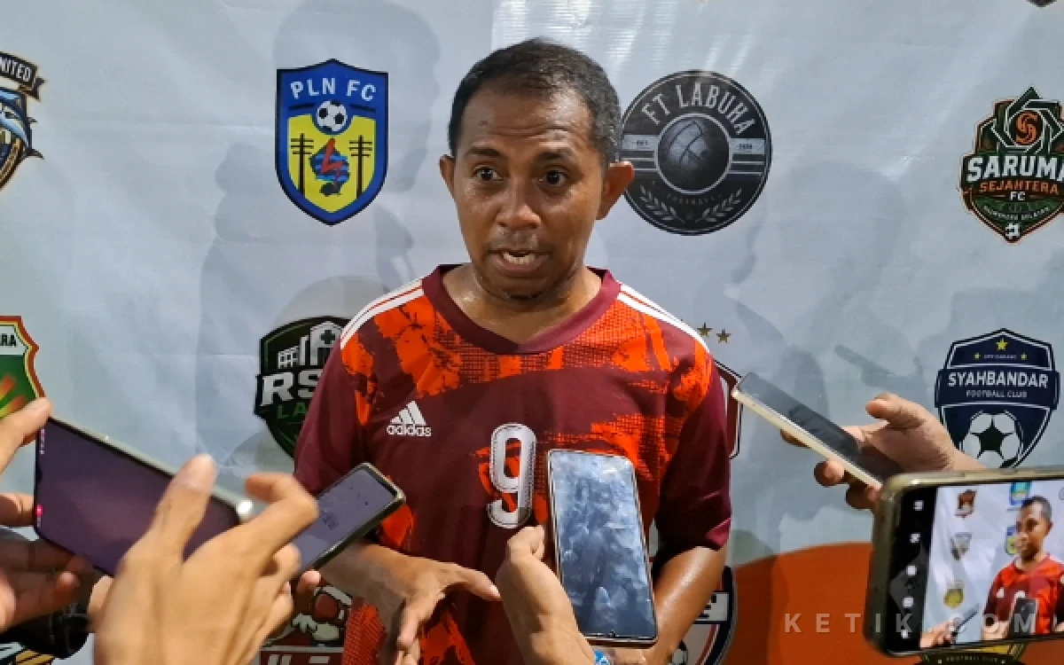 Thumbnail Berita - Garuda 01 Tampil Efektif, Gol Sarjan Jafar Kunci Start Manis di PWI Halsel Cup I