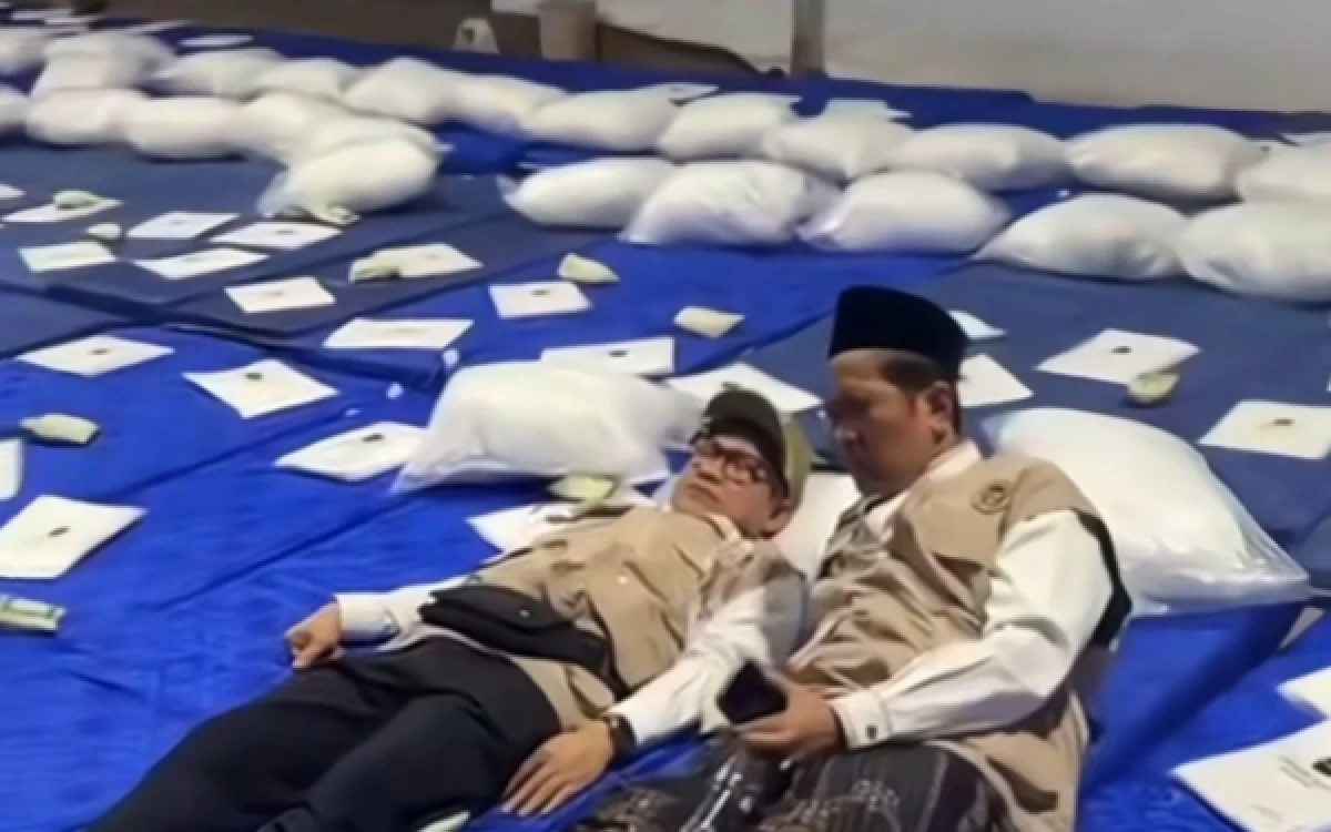 Thumbnail Berita - Rektor UIN Malang Prof Ilfi Nur Diana Bersama Tim Amirul Haj Cek Kesiapan Tenda Jemaah Indonesia di Arafah