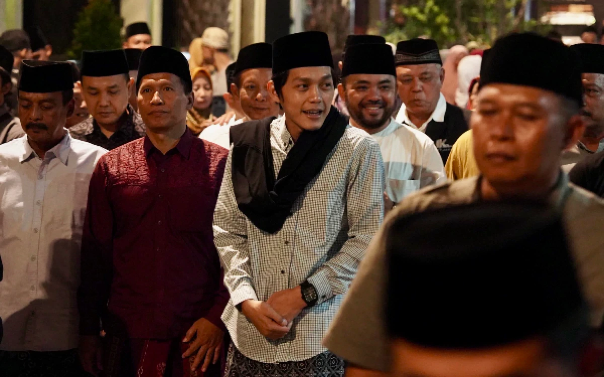 Thumbnail Berita - Catat Tanggalnya! Gus Iqdam Ramaikan Pengajian Akbar HUT ke-25 Kota Batu di Balai Kota Among Tani