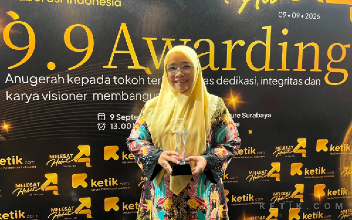 Thumbnail Berita - Terima Award di HUT ke-4 Ketik.com, Hikmah Bafaqih Komitmen Kawal Isu Perempuan dan Anak