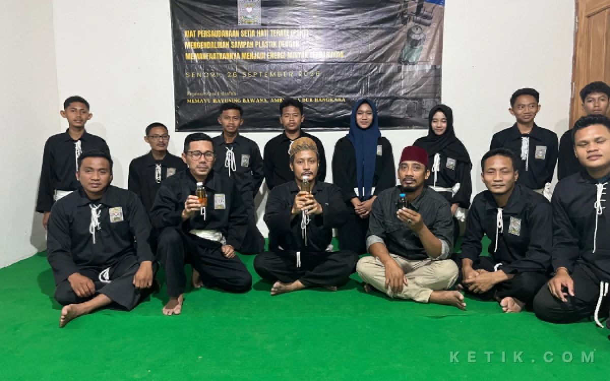 Thumbnail Berita - Keren! Padepokan PSHT Tuban Sukses Jadi "Mini Kilang", Sulap Sampah Plastik Jadi  Bahan Bakar Hidrokarbon