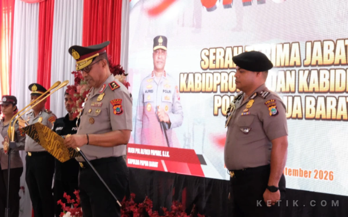 Thumbnail Berita - Pergantian Jabatan di Lingkungan Polda Papua Barat, Begini Harapan Irjen Alfred Papare