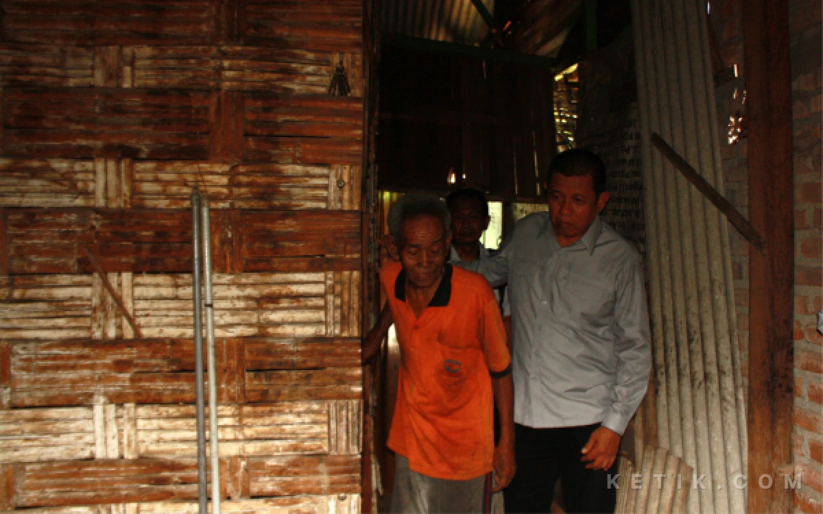 Thumbnail Berita - Cerita Mbah Djalmo, 1 di Antara 8.802 Penyandang Disabilitas Netra Miskin di Sidoarjo
