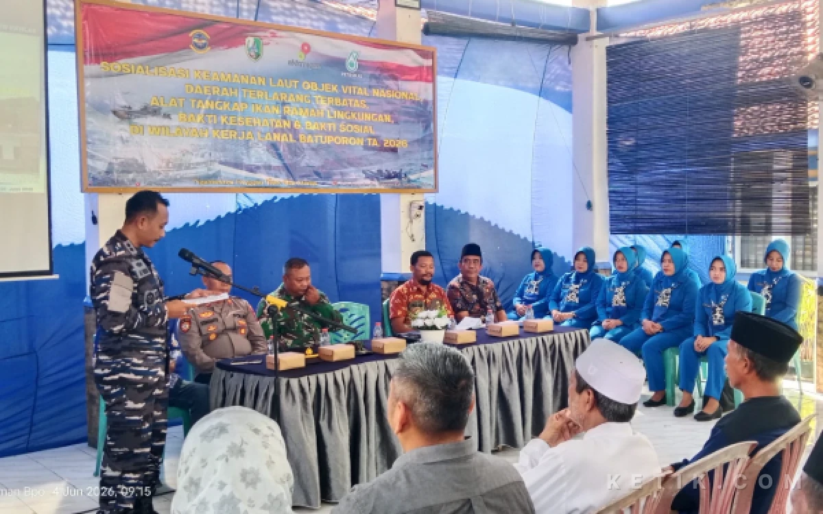 Thumbnail Berita - Lanal Batuporon Edukasi Nelayan soal Keamanan Laut dan Berikan Layanan Kesehatan Gratis di Sampang