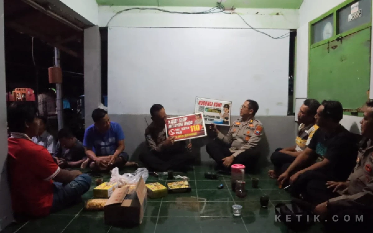 Thumbnail Berita - Intensifkan Pengecekan Pos Kamling, Polres Madiun Kota Ajak Warga Aktif Gunakan Layanan 110