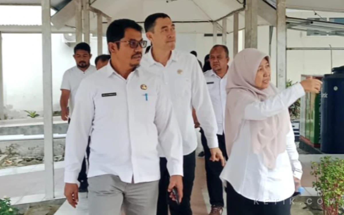 Thumbnail Berita - Pemda Halmahera Selatan Kaji Parkir Berbayar di Rumah Sakit