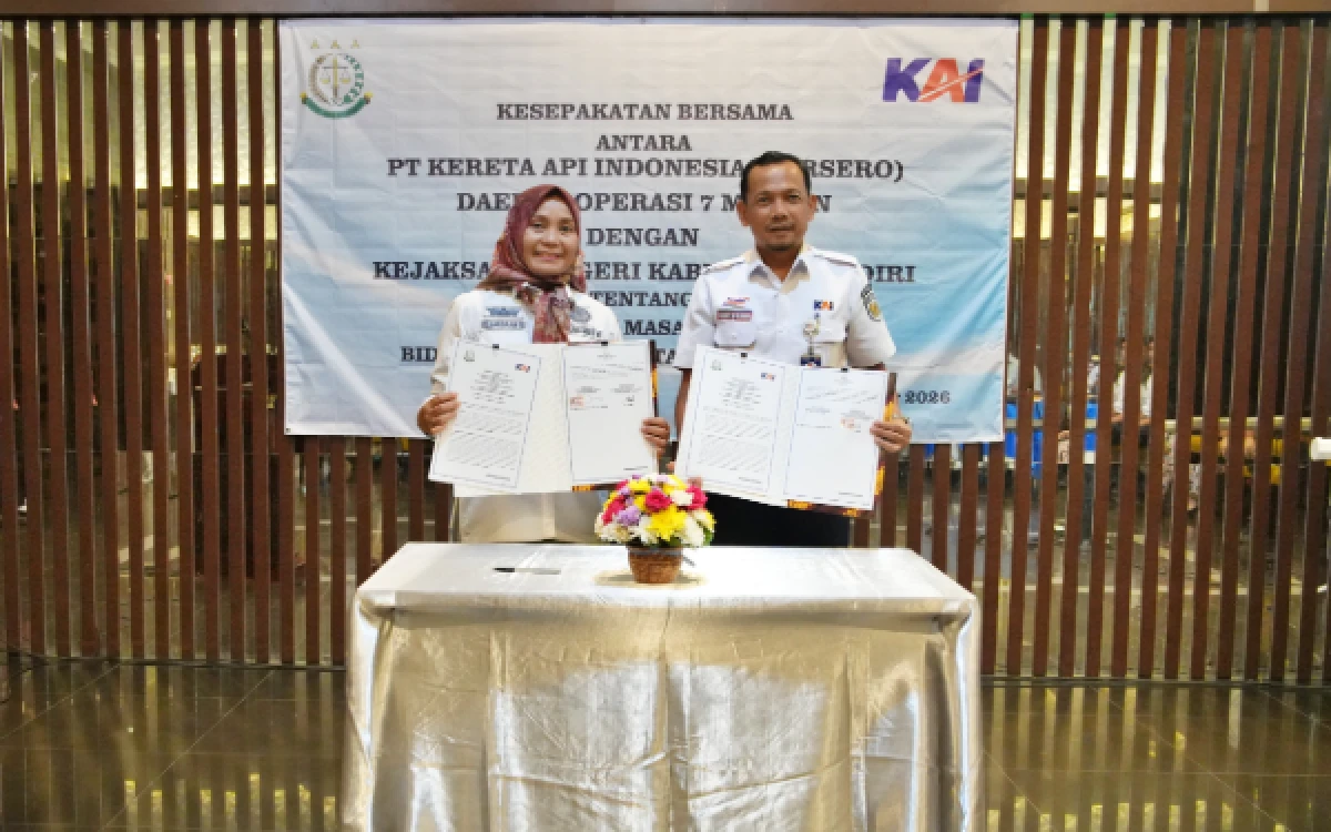 Thumbnail Berita - KAI Daop 7 Madiun Gandeng Kejari Kabupaten Kediri Perkuat Pengamanan Aset dan Tata Kelola Hukum