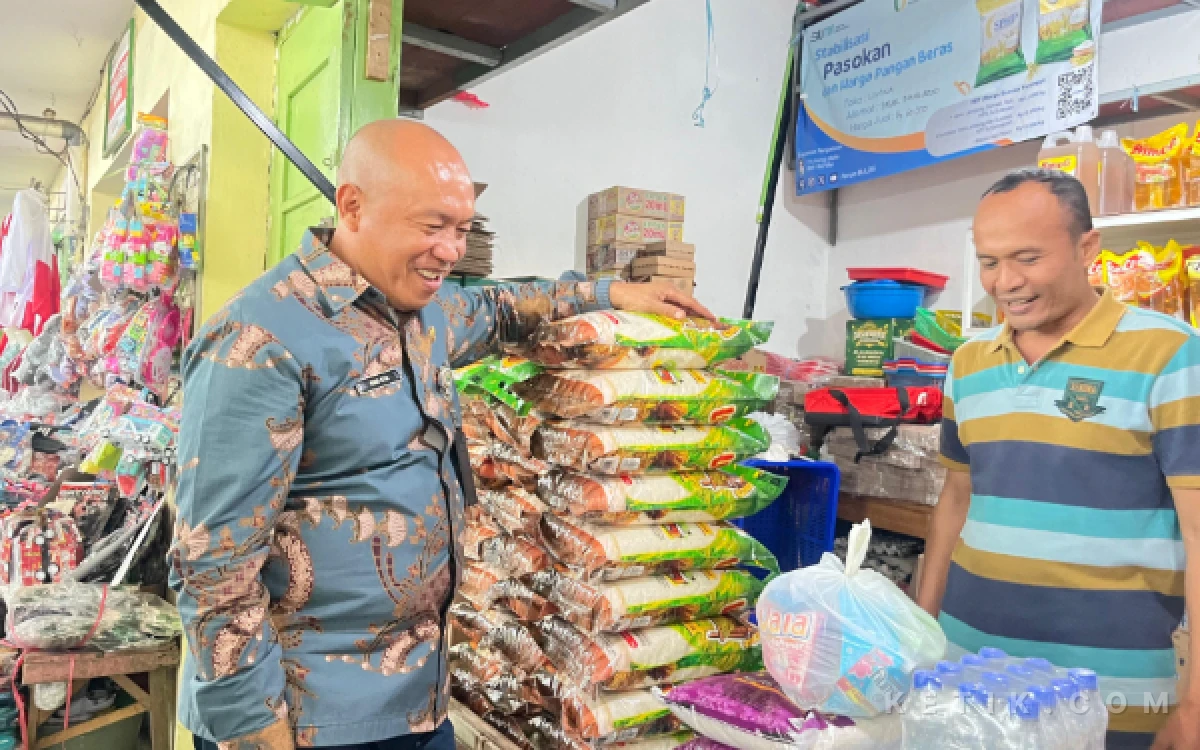 Thumbnail Berita - Harga Beras Premium di Kota Malang Tembus Rp83 Ribu, 15 Merek Mendadak Langka!