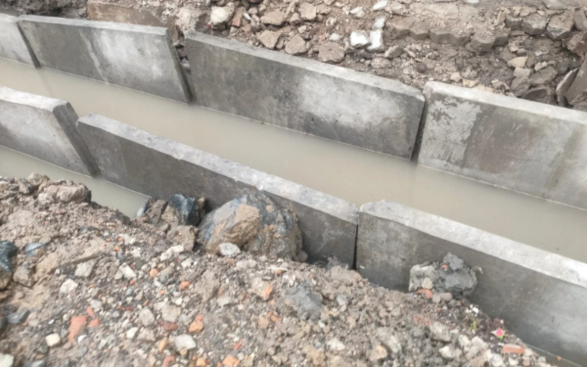 Thumbnail Berita - Proyek Drainase Rp 580 Juta di Rangkasbitung Jadi Sorotan, U-Ditch Bergelombang dan Amblas