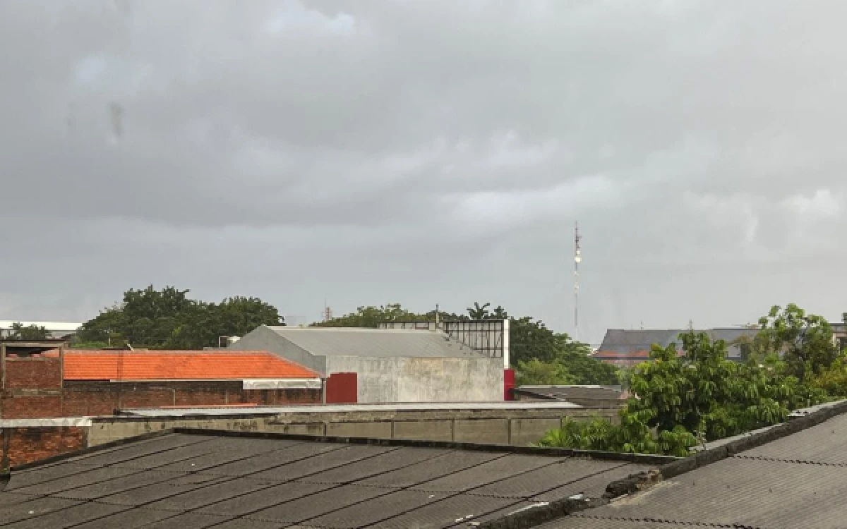 Thumbnail Berita - Info Cuaca 22 Juni 2026! Surabaya Sebagian Besar Cerah, Sidoarjo Sebagian Cerah