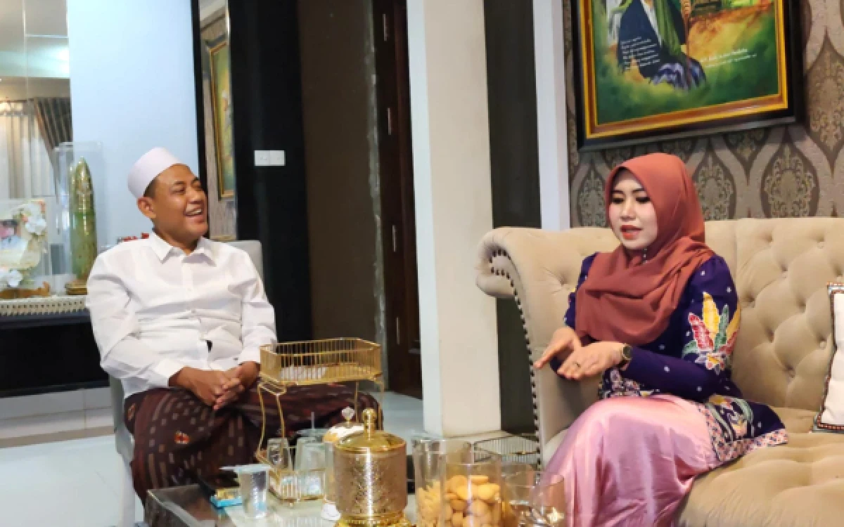 Thumbnail Berita - Napak Tilas Ning Lia di Tambakberas, Pesantren Bersejarah Tempat Ayahnya Menimba Ilmu