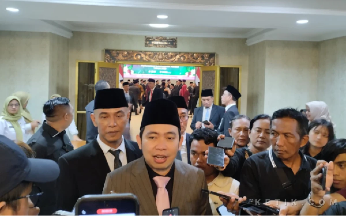 Lantik Direksi PDP Kahyangan, Gus Fawait Minta BUMD Jadi Motor Ekonomi dan Berantas Kemiskinan