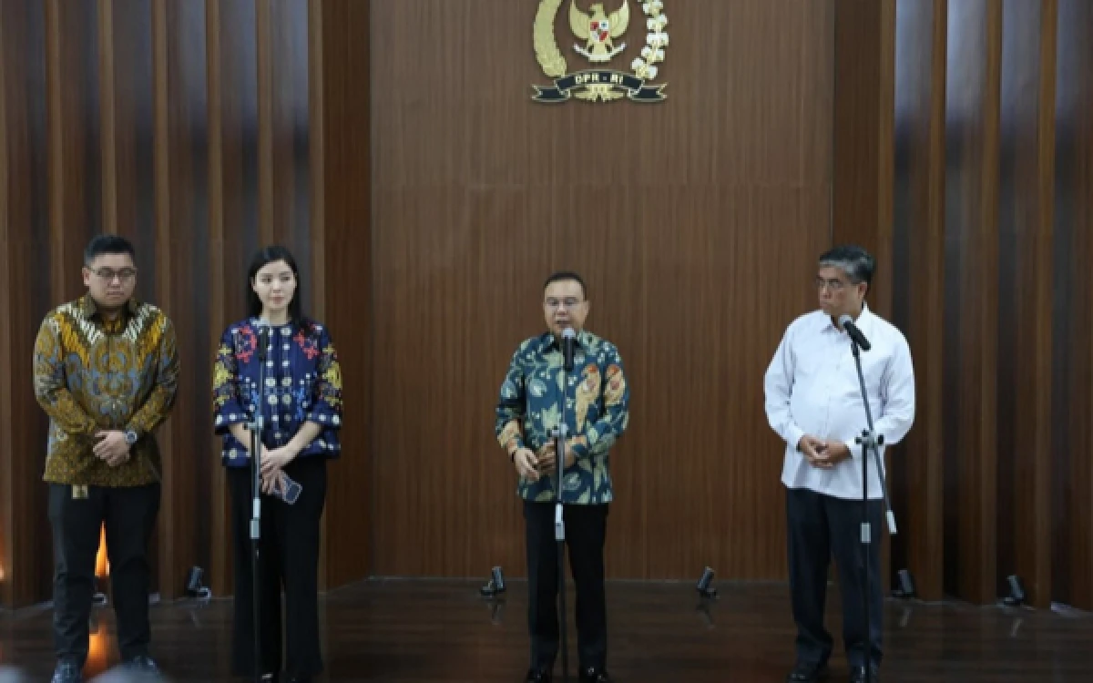 Thumbnail Berita - Pastikan Tak Ada PHK, Dasco Fasilitasi Dialog Menaker dan TikTok-Tokopedia