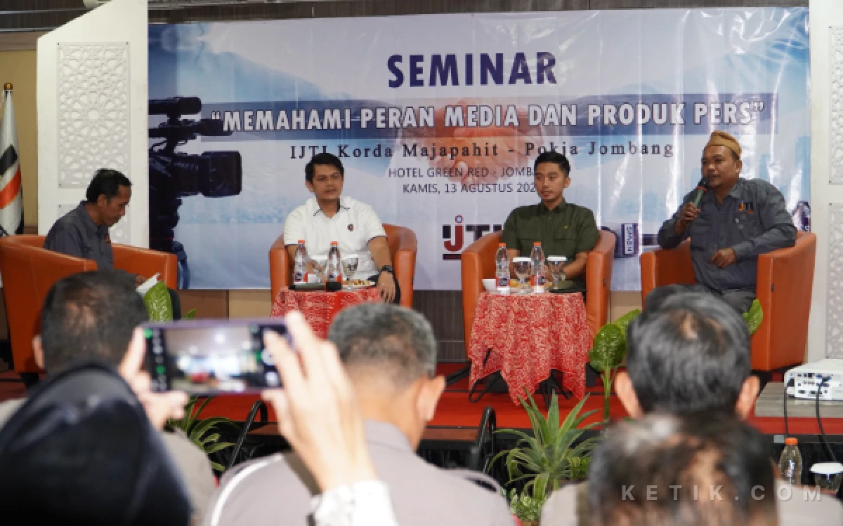 Thumbnail Berita - Seminar IJTI Jombang Bahas Cara Tepat Hadapi Wartawan dan Produk Pers