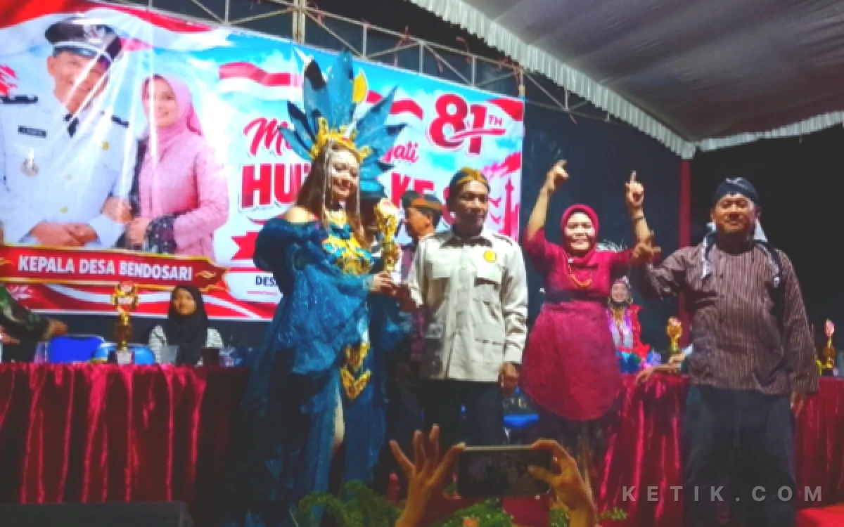 Thumbnail Berita - Semarak Puncak HUT Ke-81 RI, Pemdes Bendosari Ngantru Tulungagung Gelar Karnaval PHBN Meriah