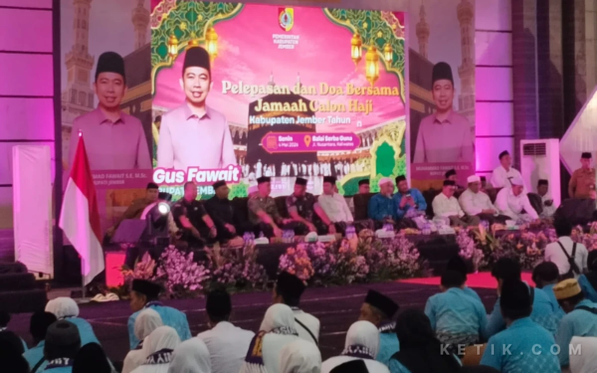 Thumbnail Berita - Titip Doa untuk Jember dan Bangsa, Gus Fawait: Jemaah Haji adalah Orang Pilihan Allah