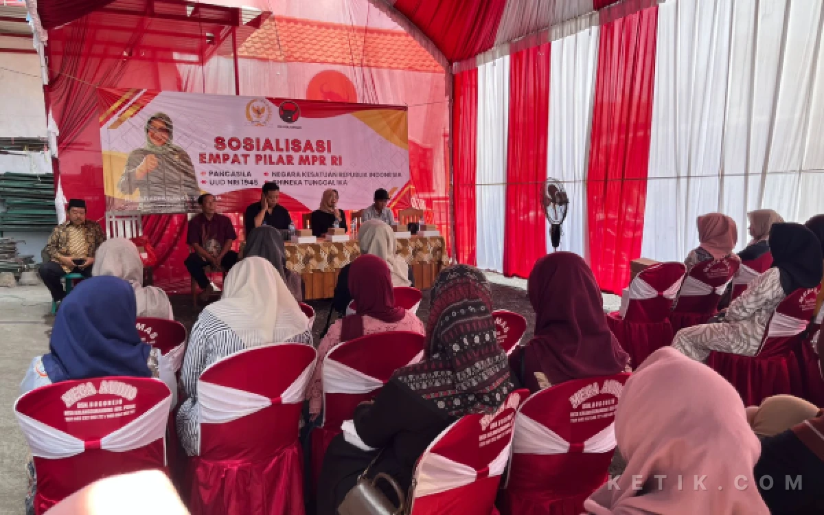 Thumbnail Berita - Sosialisasikan Empat Pilar MPR RI di Jombang, Sadarestuwati Tekankan Keadilan Sosial bagi Masyarakat