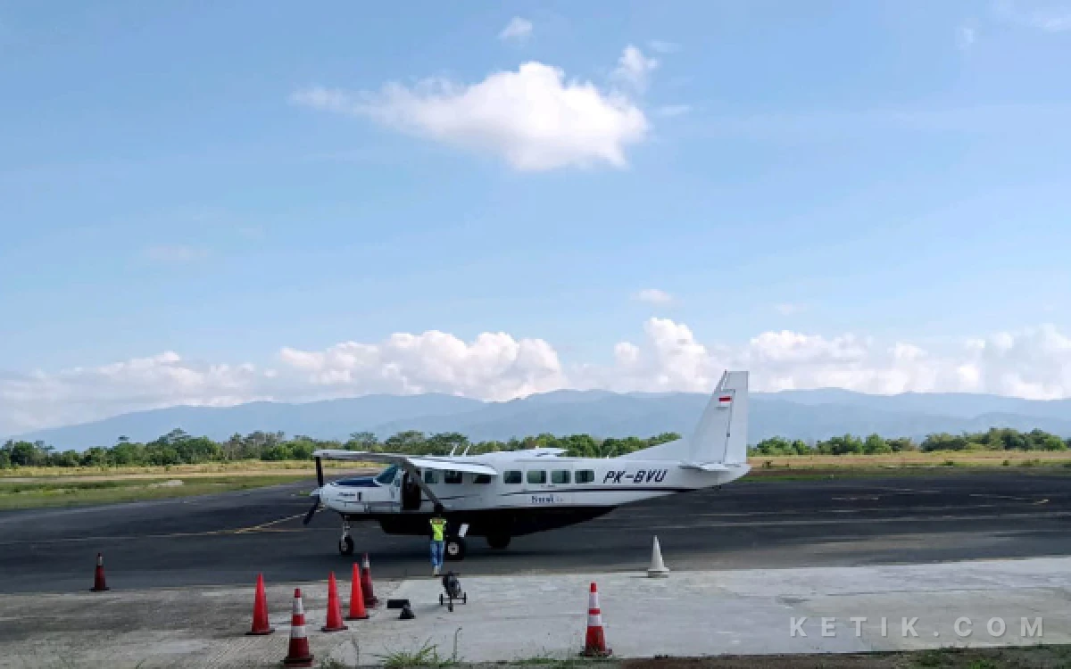Thumbnail Berita - Erupsi Anak Krakatau Berdampak ke Penerbangan, Bandara Atung Bungsi di Tutup