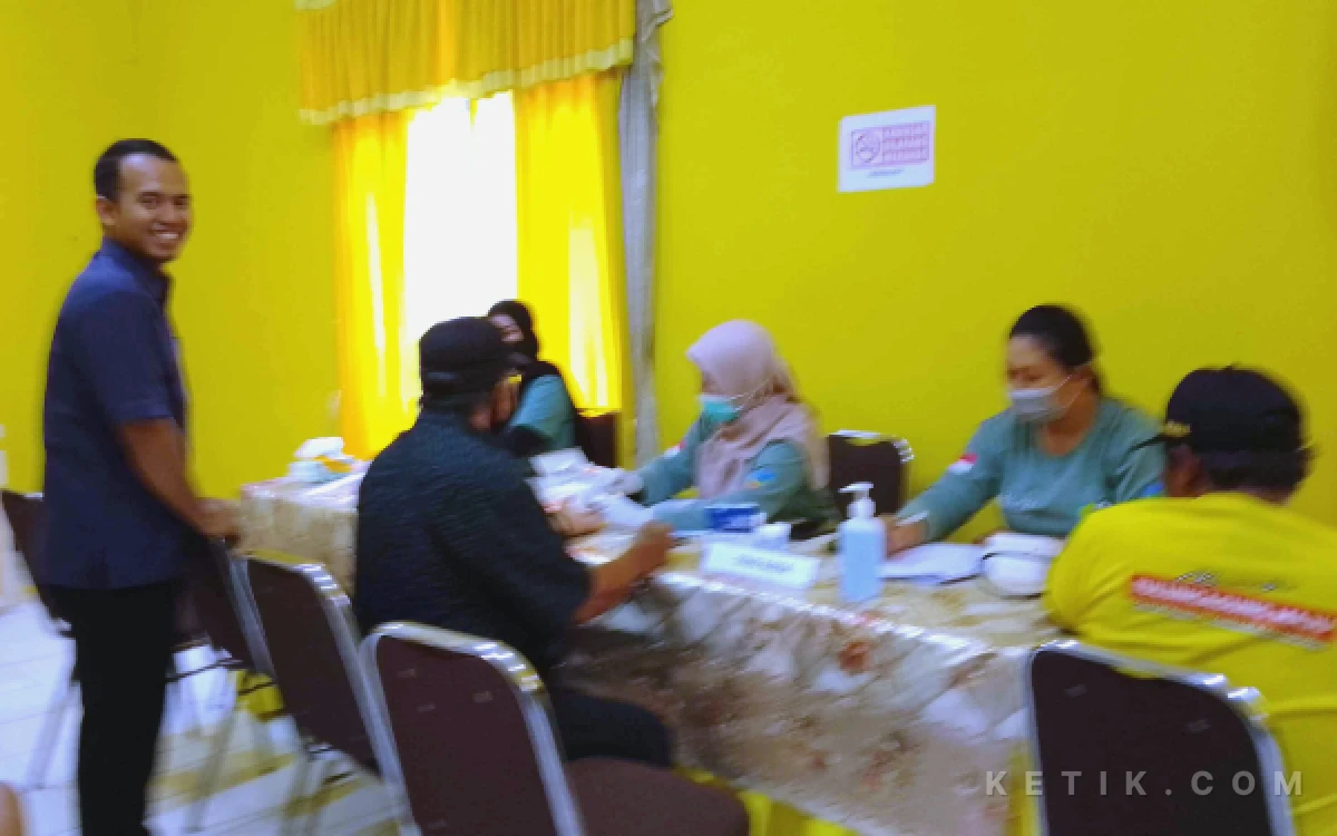Thumbnail Berita - Golkar Tulungagung Gelar Cek Kesehatan Gratis, Jairi Irawan Ajak Masyarakat Sadar Pola Hidup Sehat