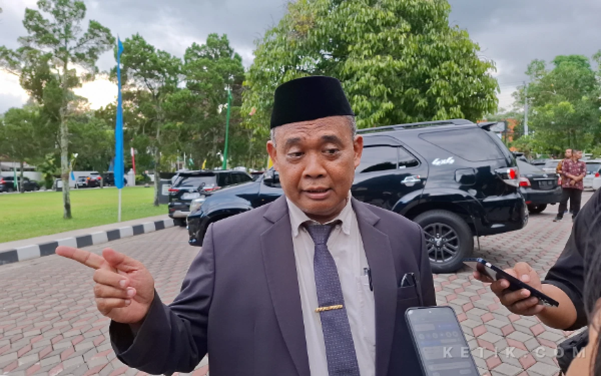 Thumbnail Berita - Kapasitas Maguwoharjo Terbatas, Bupati Harda Siapkan Nobar PSS di Lapangan Pemda