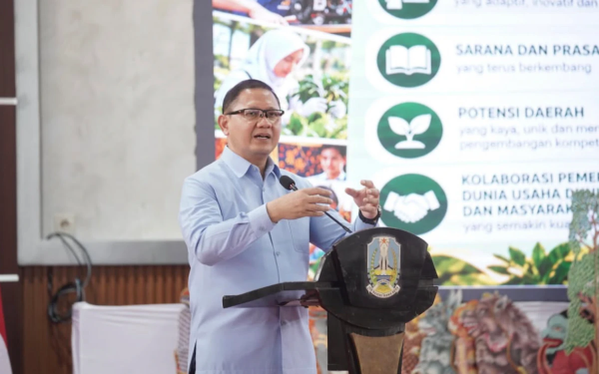Thumbnail Berita - Edu Future Hadirkan 5 Program Unggulan! Kadindik Jatim Aries Beri Apresiasi