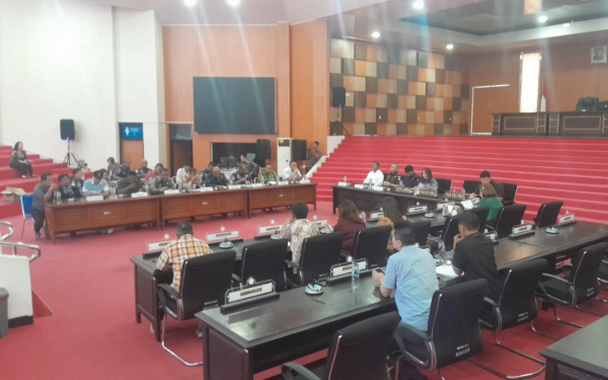 Thumbnail Berita - Dugaan Pencemaran Laut di Tandu Rusa, Janji DPRD Bitung Dipertanyakan