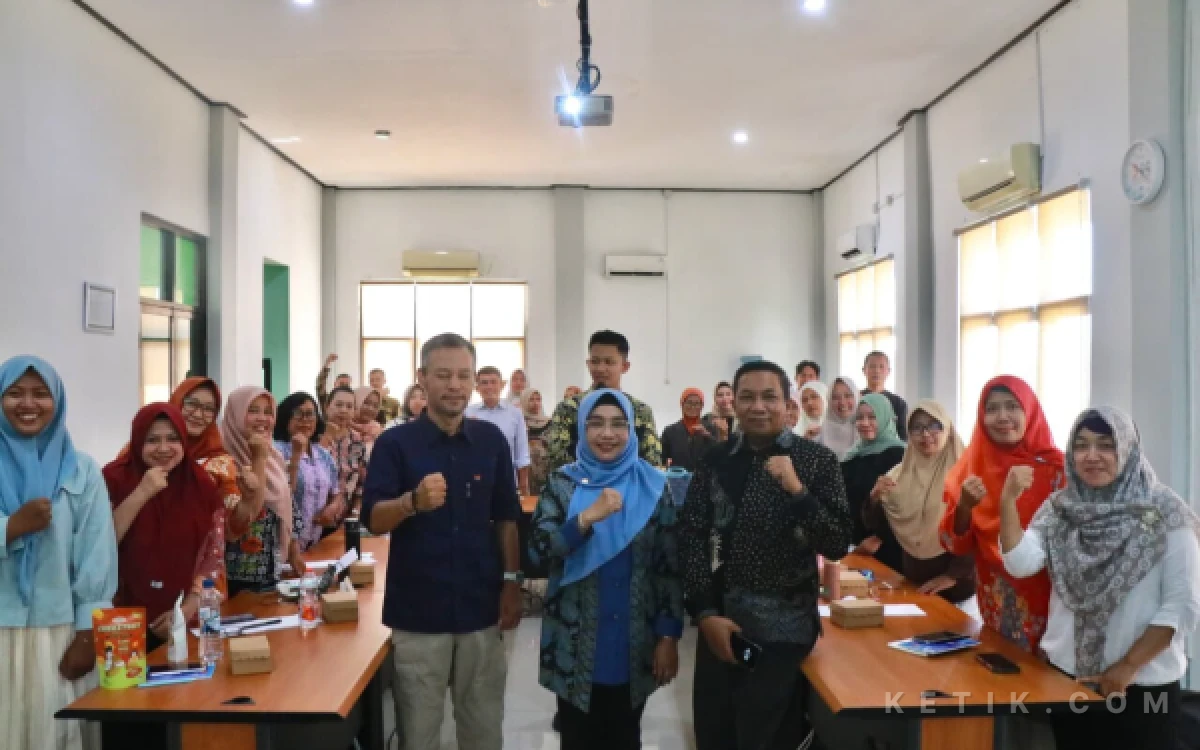 Thumbnail Berita - Lewat Bimtek, Disperinaker Bojonegoro Latih Pelaku Industri Kecil Menengah agar Naik Kelas